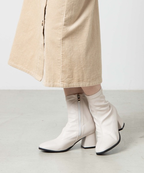 WEGO(ウィゴー)の「WEGO/ストレッチスクエアトゥブーツ(ブーツ・レディース・ブラック/ホワイト・LARGE/MEDIUM)」の11枚目の写真