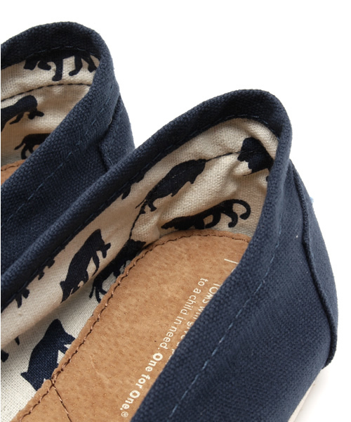 TOMS（トムス）の「トムス メンズクラシック スリッポン キャンバス TOMS M CLSC Canvas（スニーカー・メンズ・ブラック/アッシュ/ネイビー/オリーブ/ベージュ/ブラウン・27cm/26.5cm/27.5cm/26cm/28cm）」の10枚目の写真