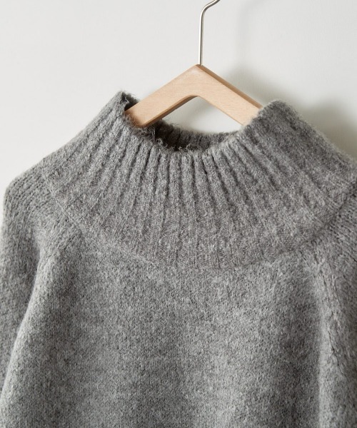 cepo(セポ)の「コクーンハイネックニット(ニット/セーター・レディース・パープル/グレー/モカ/オフホワイト・M)」の7枚目の写真