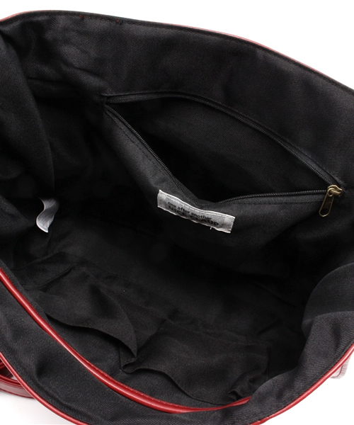 one after another NICE CLAUP（ワンアフターアナザーナイスクラップ）の「【ナイスクラップ】Ａ４リュック　109920060（ショルダーバッグ・レディース・ブラック/ブラウン/レッド・FREE）」の10枚目の写真