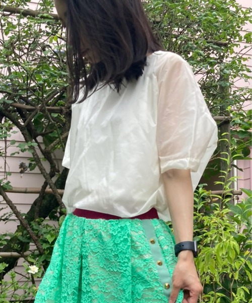 AVIE（アビィ）の「シースルーカットソー（Tシャツ/カットソー・レディース・ベージュ/オフホワイト/ラベンダー・38）」の2枚目の写真