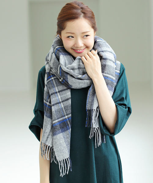 Another Edition(アナザーエディション)の「◆GLEN PRINCE◆チェックストール/ Glen/P CHK STL(ストール/ショール・レディース・オフホワイト/ブラック/グレー/レッド・フリー)」の3枚目の写真