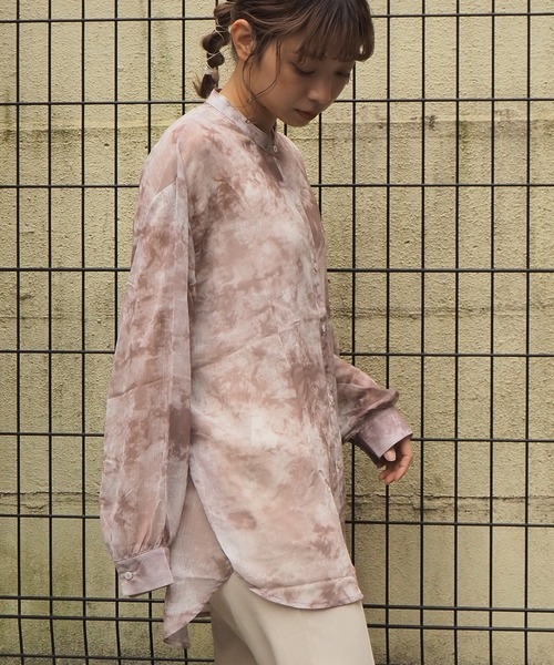 tiptop（ティップトップ）の「2020SS　タイダイ柄シアーバンドカラーシャツ（シャツ/ブラウス・レディース・ベージュ/ブルー/グリーン/アイボリー・FREE）」の7枚目の写真