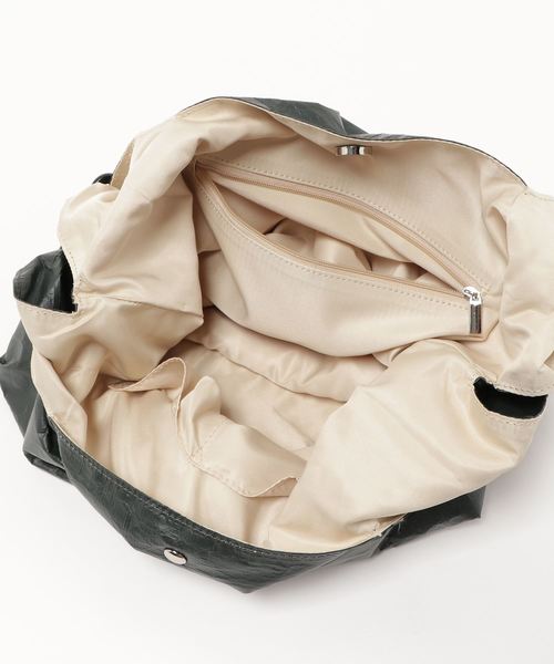 OUTDOOR PRODUCTS(アウトドアプロダクツ)の「【EC限定アイテム】PLATINA TOTE トートバッグ 持ち手がモコモコ(トートバッグ・レディース・グレー/カーキ/ブラウン・FREE)」の7枚目の写真