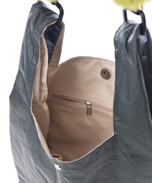 OUTDOOR PRODUCTS(アウトドアプロダクツ)の「【EC限定アイテム】PLATINA TOTE トートバッグ 持ち手がモコモコ(トートバッグ・レディース・グレー/カーキ/ブラウン・FREE)」の6枚目の写真