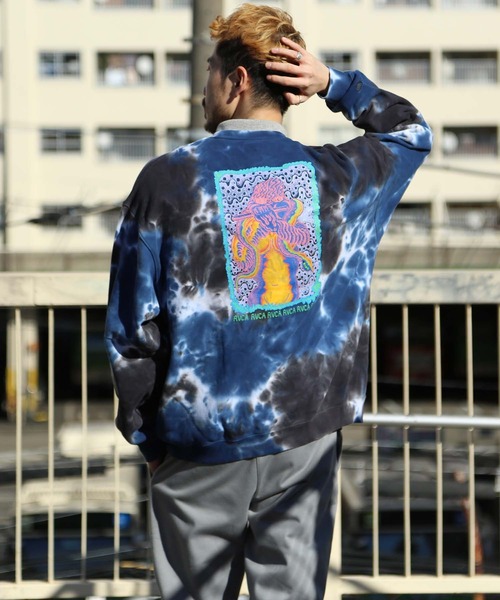RVCA(ルーカ)の「RVCA メンズ 【TETSUNORI TAWARAYA】 PIPER TIEDYE CREW トレーナー【2020年秋冬モデル】/ルーカ スウェット タイダイ 袖プリント バックプリント(スウェット・メンズ・ブルー系その他・SMALL/MEDIUM/LARGE)」の13枚目の写真