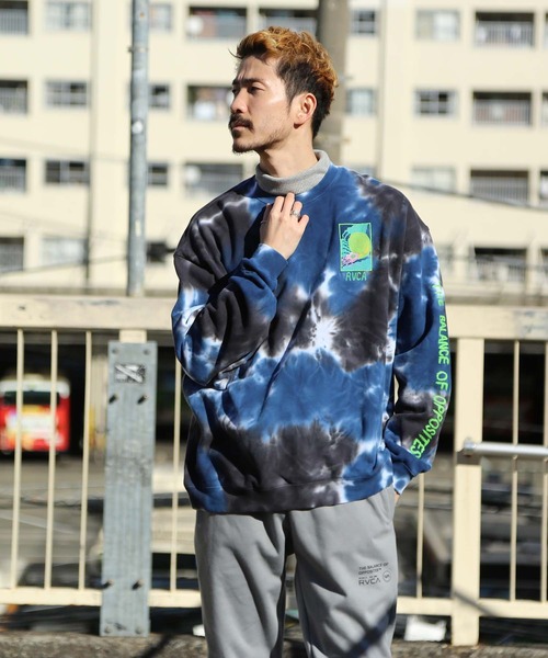 RVCA(ルーカ)の「RVCA メンズ 【TETSUNORI TAWARAYA】 PIPER TIEDYE CREW トレーナー【2020年秋冬モデル】/ルーカ スウェット タイダイ 袖プリント バックプリント(スウェット・メンズ・ブルー系その他・SMALL/MEDIUM/LARGE)」の14枚目の写真