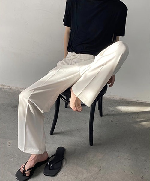 WESTBOY(ウエストボーイ)の「【COLN】Slacks Big Silhouette Flare Cut Two Tuck(スラックス・メンズ・ブラック/ホワイト・M/XL/L)」の9枚目の写真