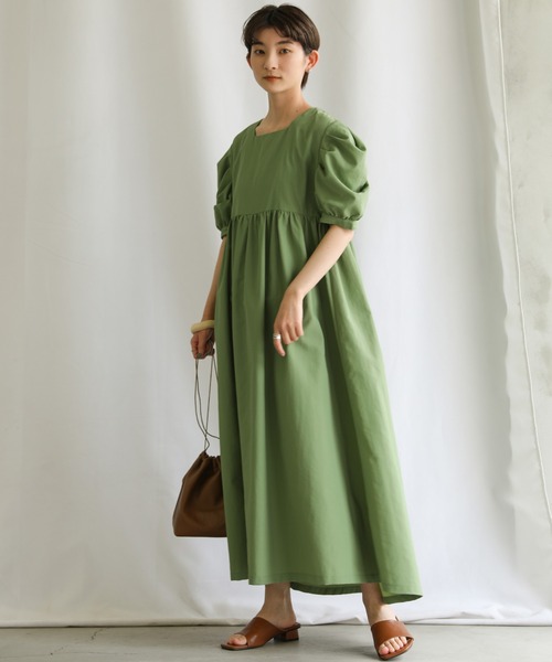 select MOCA（セレクトモカ）の「2021 SS カウルスリーブワンピース（ワンピース・レディース・ブラウン/グリーン/アイボリー・FREE）」の3枚目の写真