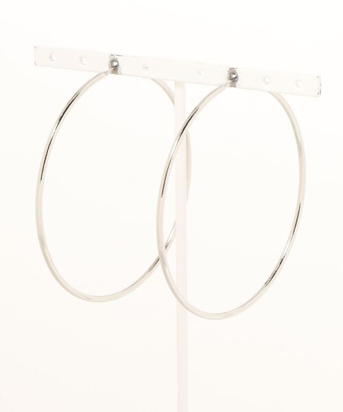 juweel（ユウェル）の「フープピアス（ピアス（両耳用）・レディース・ゴールド系3/ゴールド系5/シルバー系2/シルバー系5/シルバー系3/シルバー系4/シルバー系1/ゴールド系2/ゴールド系6/ゴールド系4/ゴールド系1・4/6/7/5/3/2）」の18枚目の写真