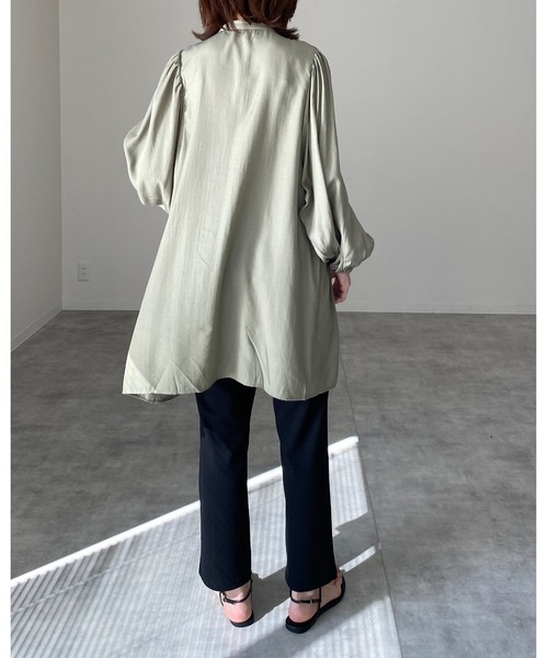 She's Closet（シーズクローゼット）の「刺繍入りバンドカラーチュニックブラウス（チュニック・レディース・オリーブ/アイボリー/ダークブルー・FREE）」の22枚目の写真