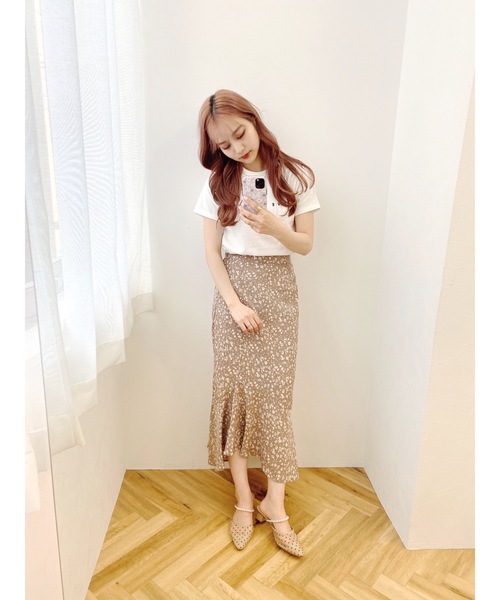 JUMELLE（ジュメロ）の「フラワーフレアスカート（スカート・レディース・ベージュ・FREE）」の4枚目の写真