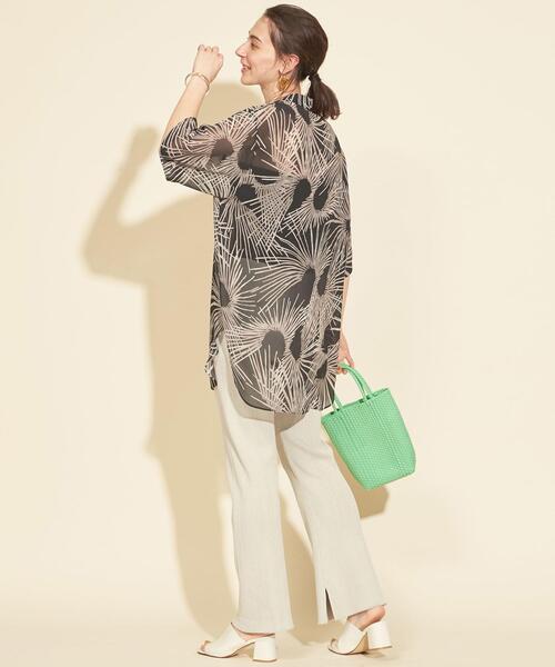 BEAUTY&YOUTH UNITED ARROWS(ビューティーアンドユースユナイテッドアローズ)の「BY∴ アフリカンプリント5分袖シフォンシャツ -ウォッシャブル-(シャツ/ブラウス・レディース・ブラック/その他1・FREE)」の3枚目の写真