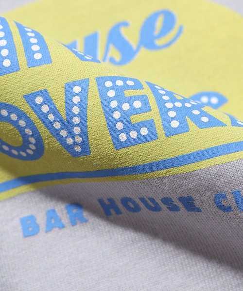 UNIVERSAL OVERALL(ユニバーサルオーバーオール)の「UNIVERSAL OVERALL/ユニバーサルオーバーオール SALOON GRAPHIC TEE 半袖Tシャツ(Tシャツ/カットソー・メンズ・チャコール/ホワイト/グレー/ラベンダー・L/M/XL)」の6枚目の写真