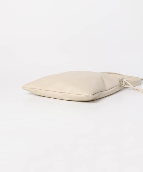 SENSE OF PLACE by URBAN RESEARCH（センスオブプレイスバイアーバンリサーチ）の「フェイクレザーキンチャクショルダーバッグ（バックパック/リュック・メンズ・チャコールグレー/ブラック/カーキ/ライトベージュ・ONE）」の18枚目の写真