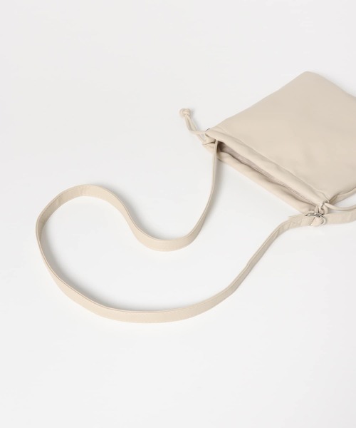 SENSE OF PLACE by URBAN RESEARCH（センスオブプレイスバイアーバンリサーチ）の「フェイクレザーキンチャクショルダーバッグ（バックパック/リュック・メンズ・チャコールグレー/ブラック/カーキ/ライトベージュ・ONE）」の19枚目の写真