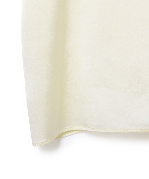 ADAM ET ROPE'(アダムエロペ)の「サテンTブラウス(Tシャツ/カットソー・レディース・ベージュ/オフホワイト・FREE)」の14枚目の写真