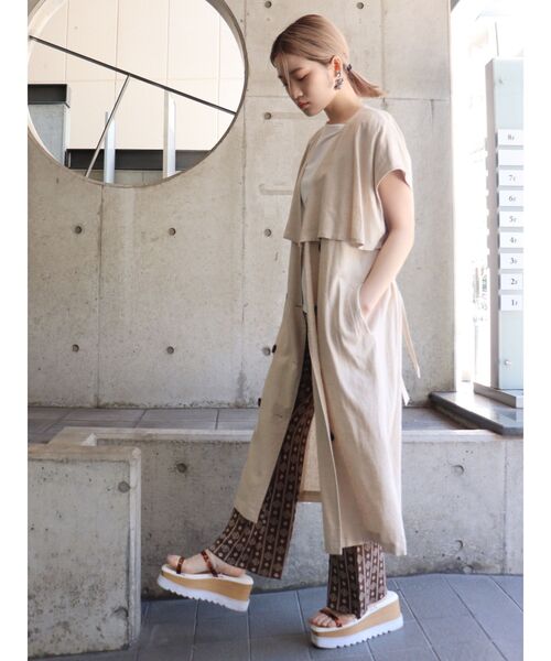 MURUA(ムルーア)の「リネンタッチロングベスト(ベスト・レディース・ベージュ/カーキ・FREE)」の3枚目の写真