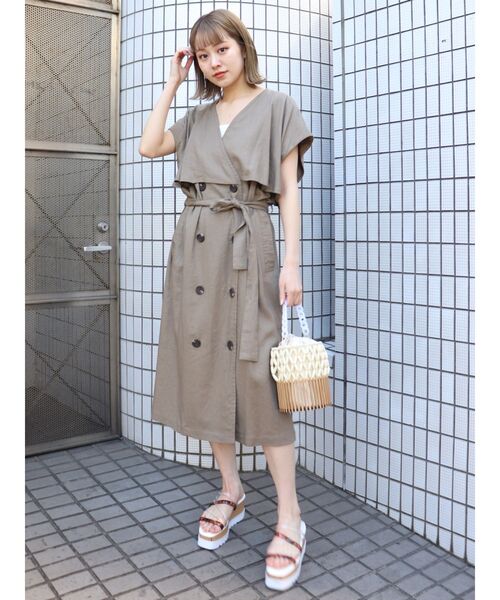 MURUA(ムルーア)の「リネンタッチロングベスト(ベスト・レディース・ベージュ/カーキ・FREE)」の6枚目の写真