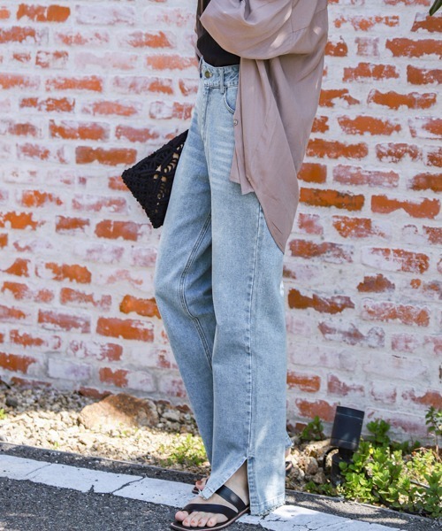 La-gemme(ラジェム)の「サイドスリットデニムパンツ(デニムパンツ・レディース・インディゴブルー/ホワイト/ブラック・M/L)」の15枚目の写真