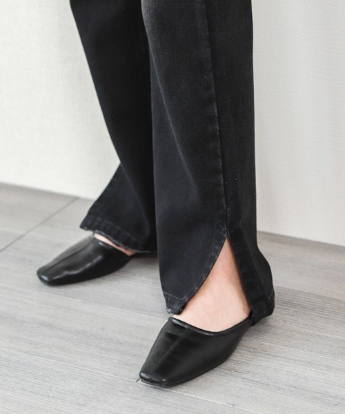 La-gemme(ラジェム)の「サイドスリットデニムパンツ(デニムパンツ・レディース・インディゴブルー/ホワイト/ブラック・M/L)」の12枚目の写真