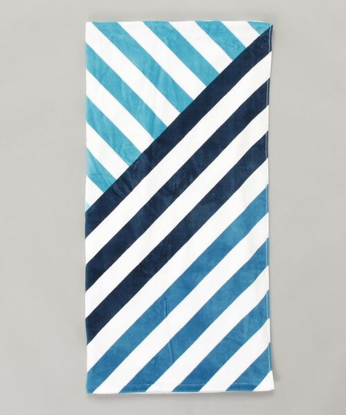 LACOSTEラージビーチタオル、タオルケット LACOSTE（ラコステ）の「【LACOSTE】ラコステ BEACH TOWEL
