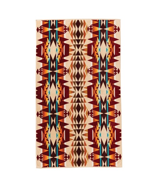 PENDLETON（ペンドルトン）の「OVERSIZED JACQUARD TOWEL（タオル・メンズ・コーラル/レッド/ダークグレー/ブラック系その他/ブラック系その他3/ベージュ系その他3/ネイビー/ライトグレー/ブラック/グレー系その他/ブラウン系その他2/ベージュ系その他2/ブルー系その他/ブラウン/タン/その他2/ベージュ系その他/ブラック系その他4/グレー/アクア/ブラウン系その他/その他1/グリーン系その他/ブラック×ホワイト/その他4/ベージュ系その他5/ベージュ系その他4/ターコイズブルー・ONE SIZE）」の15枚目の写真