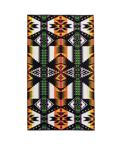 PENDLETON（ペンドルトン）の「OVERSIZED JACQUARD TOWEL（タオル・メンズ・コーラル/レッド/ダークグレー/ブラック系その他/ブラック系その他3/ベージュ系その他3/ネイビー/ライトグレー/ブラック/グレー系その他/ブラウン系その他2/ベージュ系その他2/ブルー系その他/ブラウン/タン/その他2/ベージュ系その他/ブラック系その他4/グレー/アクア/ブラウン系その他/その他1/グリーン系その他/ブラック×ホワイト/その他4/ベージュ系その他5/ベージュ系その他4/ターコイズブルー・ONE SIZE）」の5枚目の写真