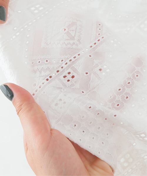 JOURNAL STANDARD（ジャーナルスタンダード）の「レースオープンカラーシャツ（シャツ/ブラウス・レディース・ホワイト/ブラック・FREE）」の19枚目の写真