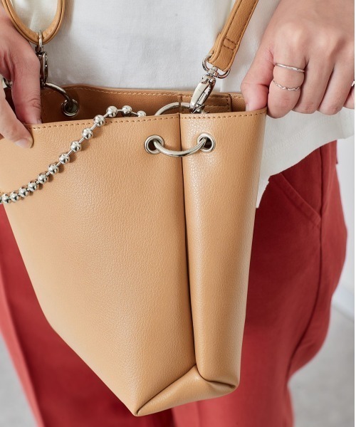 cepo（セポ）の「ボールチェーンミニショルダー（ショルダーバッグ・レディース・ブラック/ベージュ・FREE）」の6枚目の写真