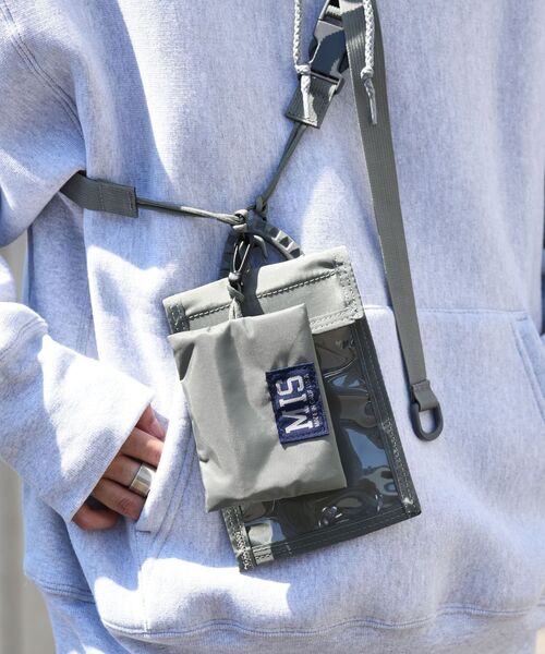 MIS(エムアイエス)の「【SHIPS別注】MIS: ACCESSORY STRAP SET PACK CLOTH(ショルダーバッグ・メンズ・ブラック/ネイビー/グレー・ONE SIZE)」の3枚目の写真