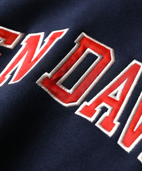 FREAK'S STORE(フリークスストア)の「WEB限定 BEN DAVIS×FREAK'S STORE/ベンデイビス 別注 カレッジデザイン クルーネックスウェット/プルオーバー/セットアップ対応(スウェット・メンズ・サックスブルー/グリーン/ブラック/ライトグレー/ネイビー・MEDIUM/LARGE/X-LARGE/SMALL)」の8枚目の写真