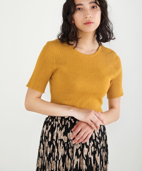 Bou Jeloud（ブージュルード）の「ベーシックリブニットＴシャツ（ニット/セーター・レディース・ブルー/マスタード・FREE）」の2枚目の写真