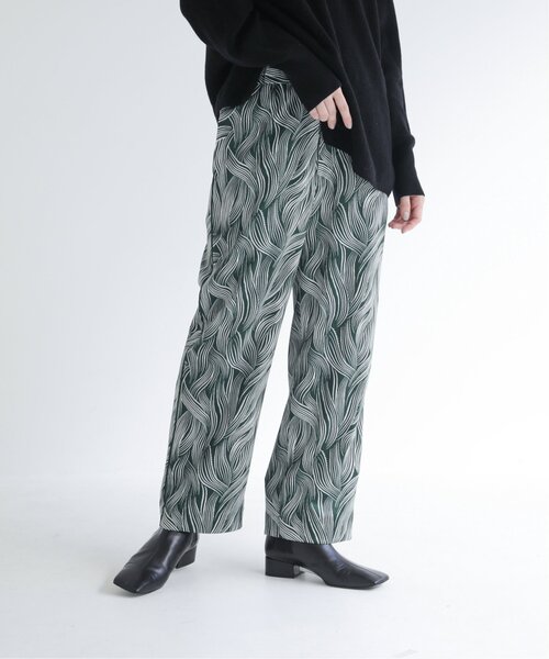 MJUKA.（ミューカ）の「MODERN LINE PATTARNパンツ（その他パンツ・レディース・ネイビー系/グリーン系・FREE）」の2枚目の写真