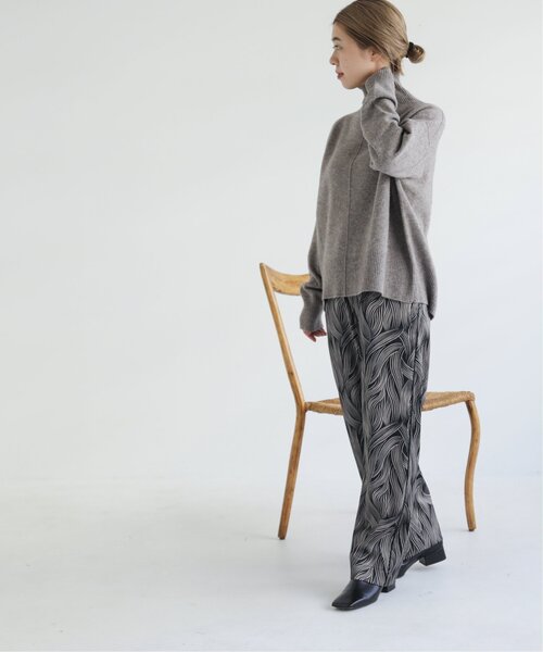 MJUKA.（ミューカ）の「MODERN LINE PATTARNパンツ（その他パンツ・レディース・ネイビー系/グリーン系・FREE）」の6枚目の写真