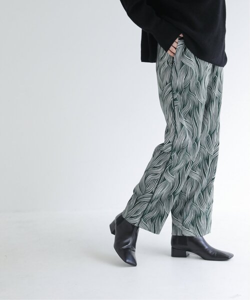 MJUKA.（ミューカ）の「MODERN LINE PATTARNパンツ（その他パンツ・レディース・ネイビー系/グリーン系・FREE）」の9枚目の写真