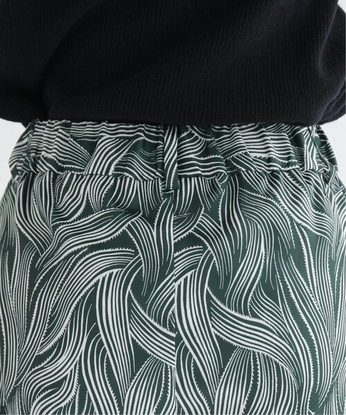 MJUKA.（ミューカ）の「MODERN LINE PATTARNパンツ（その他パンツ・レディース・ネイビー系/グリーン系・FREE）」の17枚目の写真