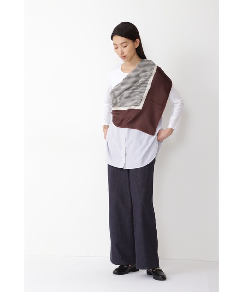 human woman(ヒューマンウーマン)の「◆オリジナル大判スカーフ(ストール/ショール・レディース・ダークインディゴブルー/クリアブラウン・フリ-)」の5枚目の写真