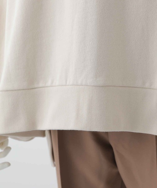 MILKFED.（ミルクフェド）の「VOLUME SLEEVE SWEAT TOP（スウェット・レディース・オフホワイト/オリーブ/ネイビー・ONE SIZE）」の6枚目の写真