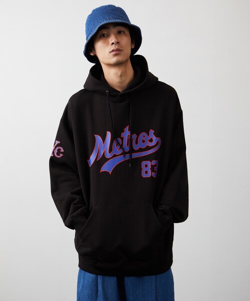Russell Athletic（ラッセルアスレティック）の「RUSSELL ATHLETIC/ラッセルアスレチック 別注 BASEBALL COLLECTION 裏起毛スウェットフーディ（スウェット・メンズ・ブラック/ネイビー/グレー/グリーン・SMALL/MEDIUM/LARGE）」の2枚目の写真