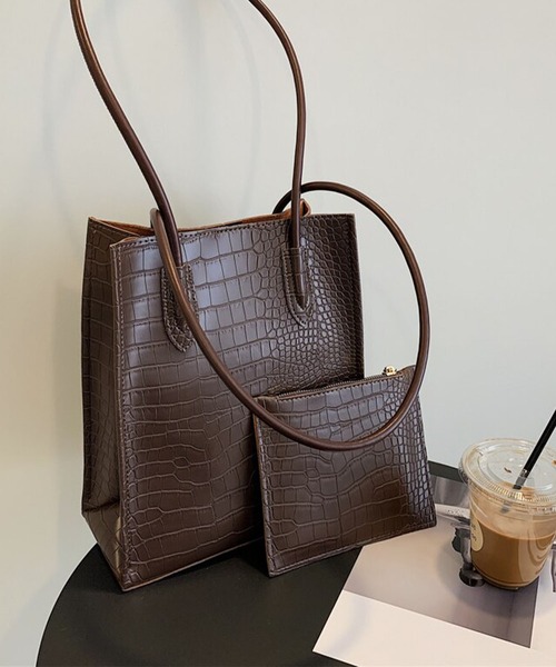 me+em select（ミームセレクト）の「ミニポーチ付きクロコ柄トートバッグ（トートバッグ・レディース・ブラック/ベージュ/ブラウン/アイボリー・FREE）」の20枚目の写真