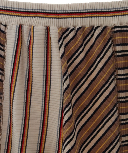 Candy Stripper（キャンディストリッパー）の「RANDOM RIB BORDER EASY FLARE パンツ（その他パンツ・レディース・ベージュ系その他/ブラック/ピンク系その他・2）」の13枚目の写真