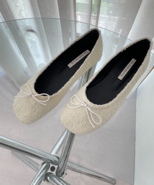 by muni:r（バイ ムニール）の「リボン ラウンドト フラット シューズ（バレエシューズ・レディース・スカイブルー/ブラック/ピンク/イエロー/アイボリー・23.0cm/24.0cm/25.0cm）」の7枚目の写真