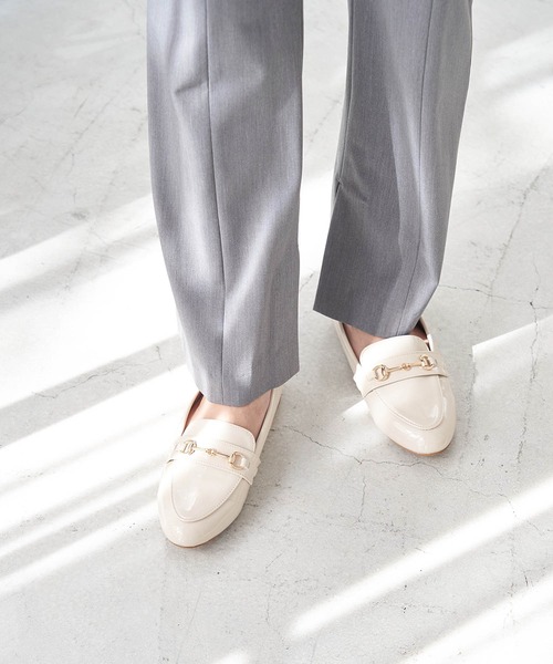 ROPE' PICNIC(ロペピクニック)の「【ROPE' PICNIC PASSAGE byHARUTA】エナメルビット付フラットローファー(ローファー・レディース・ライトグレー/キナリ/ブラック・23.0cm/25.0cm/23.5cm/22.5cm/24.0cm/24.5cm/22cm)」の12枚目の写真