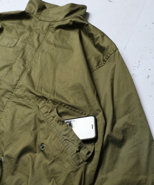 SPINNS(スピンズ)の「ビッグシルエットM-65 ノーカラーモッズコート(モッズコート・メンズ・ブラック/カーキ・ONESIZE)」の22枚目の写真