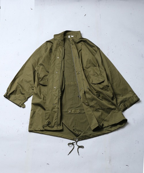 SPINNS(スピンズ)の「ビッグシルエットM-65 ノーカラーモッズコート(モッズコート・メンズ・ブラック/カーキ・ONESIZE)」の18枚目の写真