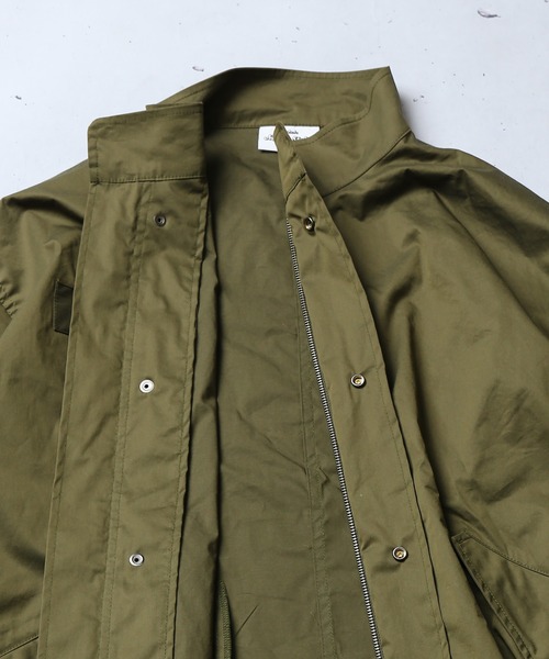 SPINNS(スピンズ)の「ビッグシルエットM-65 ノーカラーモッズコート(モッズコート・メンズ・ブラック/カーキ・ONESIZE)」の15枚目の写真