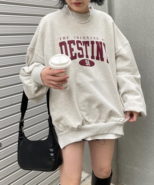 WEGO(ウィゴー)の「WEGO/バルーンシルエットロゴスウェット(スウェット・レディース・ホワイト/ブラック/サックスブルー/ピンク/オートミール・FREE)」の4枚目の写真