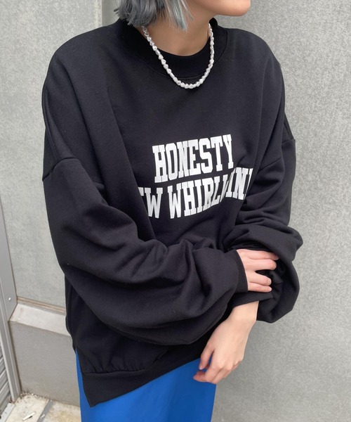 WEGO(ウィゴー)の「WEGO/バルーンシルエットロゴスウェット(スウェット・レディース・ホワイト/ブラック/サックスブルー/ピンク/オートミール・FREE)」の15枚目の写真