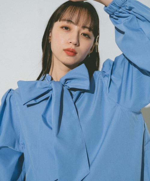 VANNIE U（ヴァニーユー）の「ダブルボウタイブラウス/前後2WAY着用可能/ボウタイアレンジでマルチWAYに（シャツ/ブラウス・レディース・ホワイト/ブルー/チェック・FREE）」の3枚目の写真